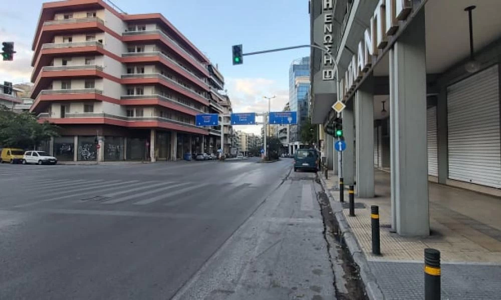 Lockdown - Τεράστια η ζημία στην αγορά: Οικονομικός "θάνατος" για χιλιάδες μικρομεσαίες επιχειρήσεις